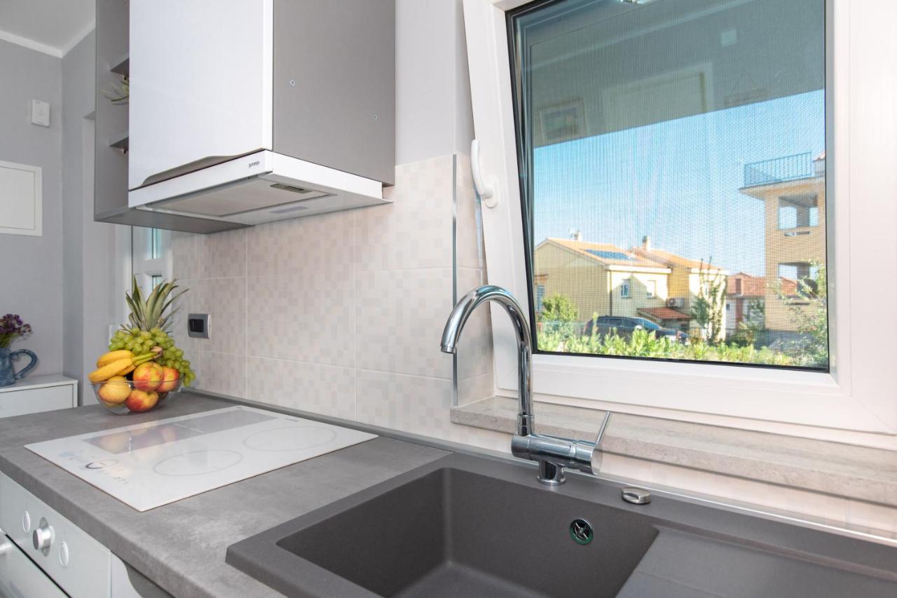 Apartment Odore Di Mare With Beautiful Garden Krk Town Luaran gambar
