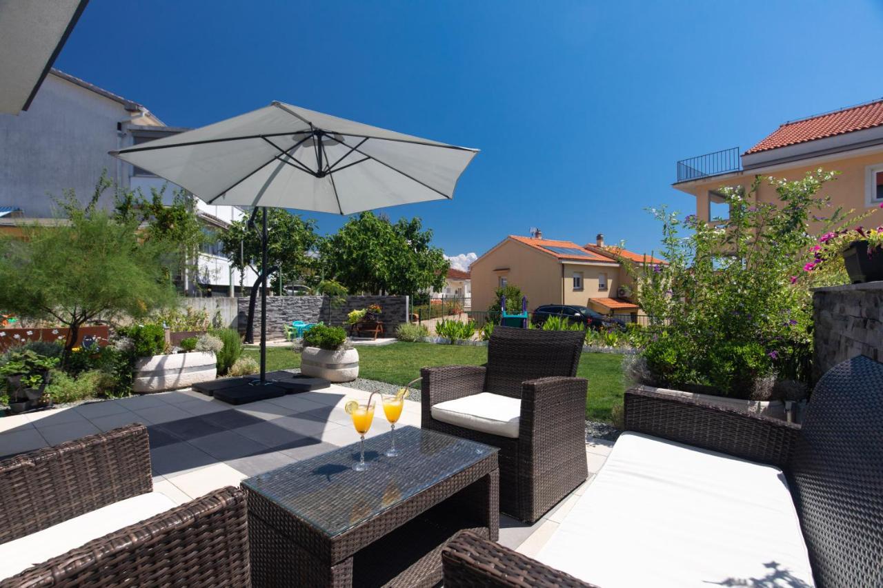 Apartment Odore Di Mare With Beautiful Garden Krk Town Luaran gambar