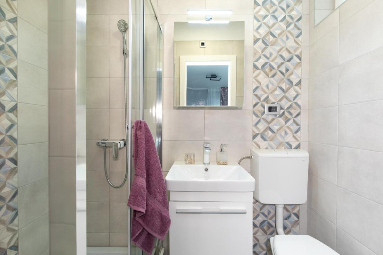 Apartment Odore Di Mare With Beautiful Garden Krk Town Luaran gambar